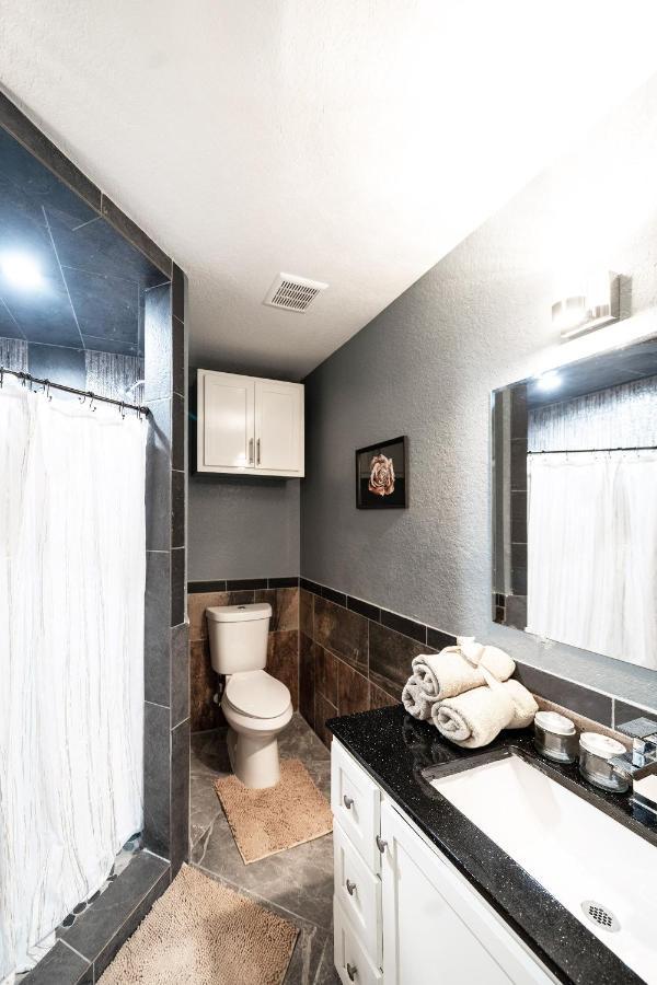 Private Hot Tub3Bd2Ba 2 Miles To Sa River Walk San Antonio Kültér fotó