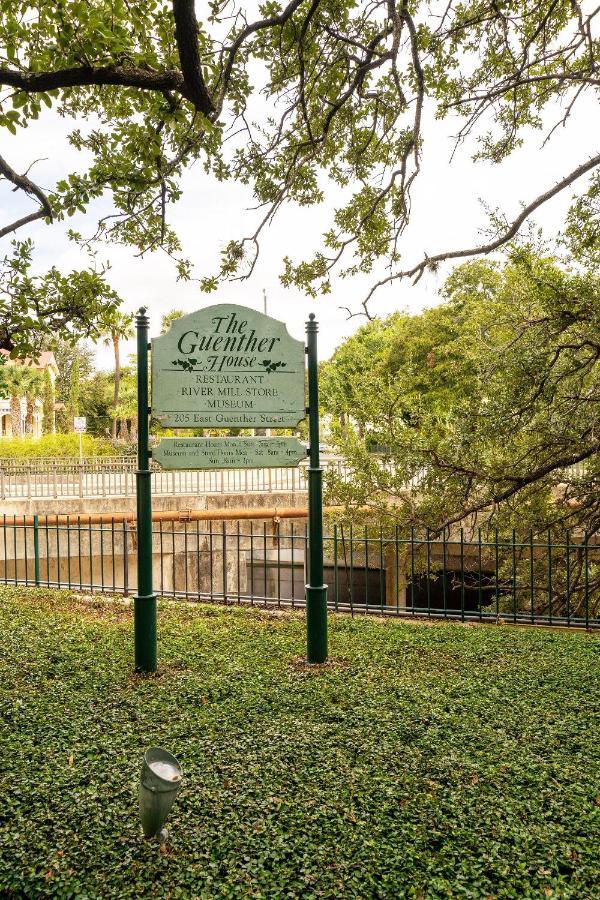 Private Hot Tub3Bd2Ba 2 Miles To Sa River Walk San Antonio Kültér fotó