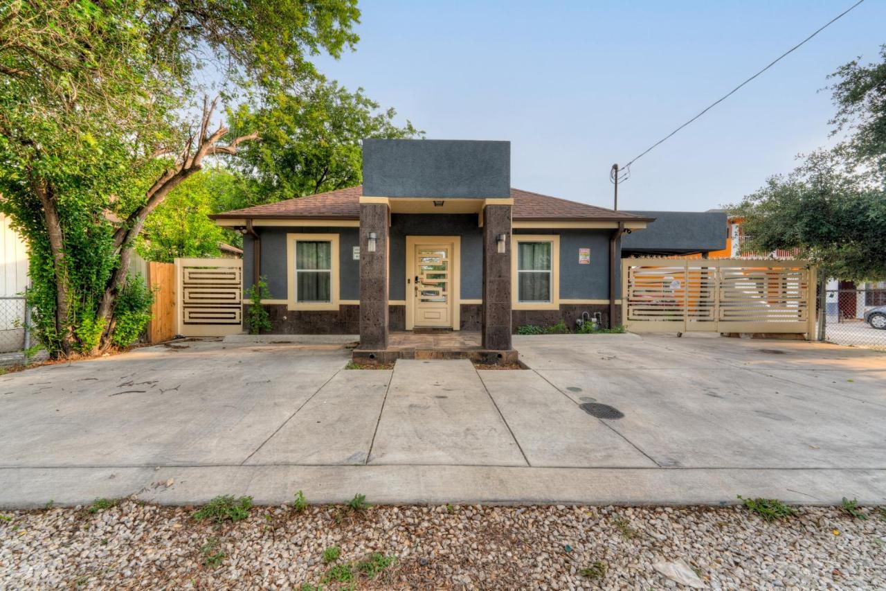 Private Hot Tub3Bd2Ba 2 Miles To Sa River Walk San Antonio Kültér fotó
