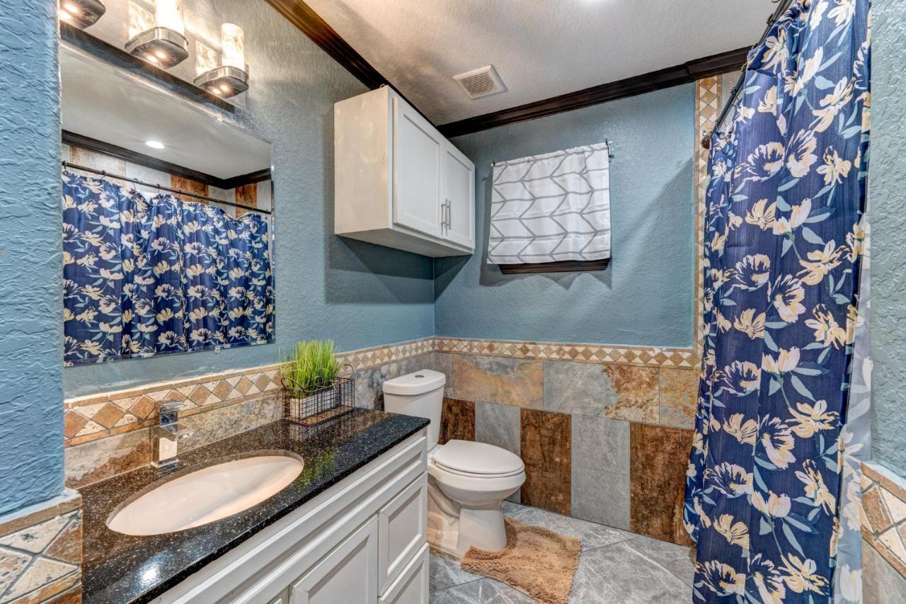 Private Hot Tub3Bd2Ba 2 Miles To Sa River Walk San Antonio Kültér fotó