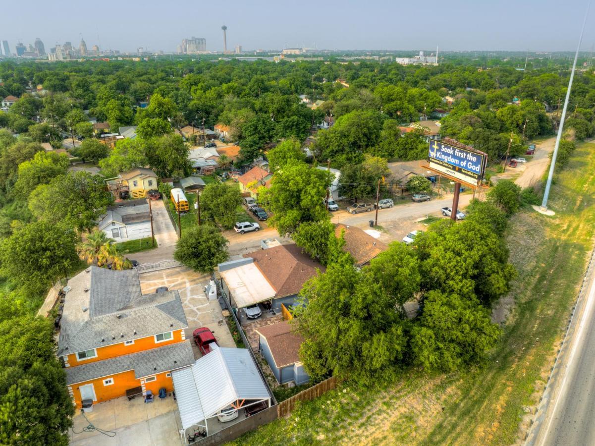 Private Hot Tub3Bd2Ba 2 Miles To Sa River Walk San Antonio Kültér fotó