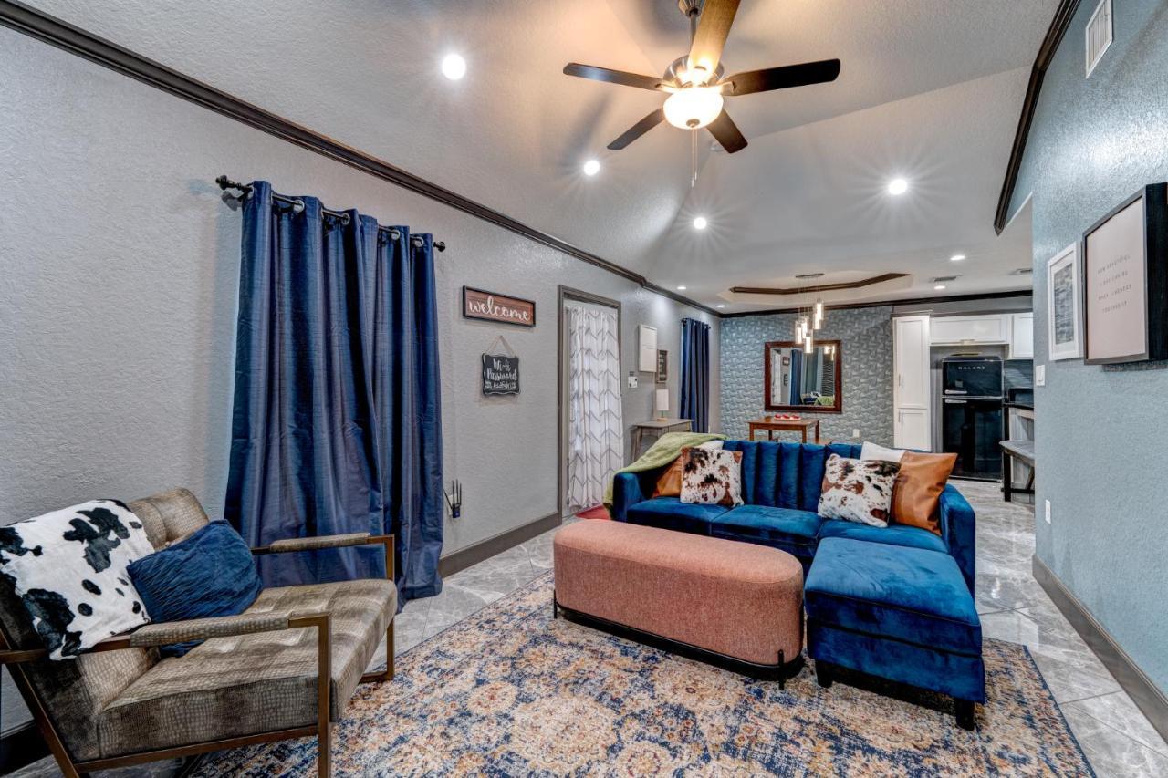 Private Hot Tub3Bd2Ba 2 Miles To Sa River Walk San Antonio Kültér fotó